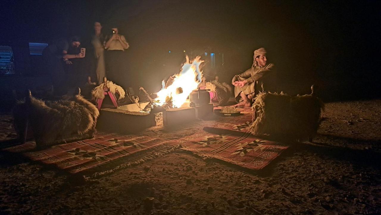 ホテル Wadi Rum Desert Heart Camp エクステリア 写真