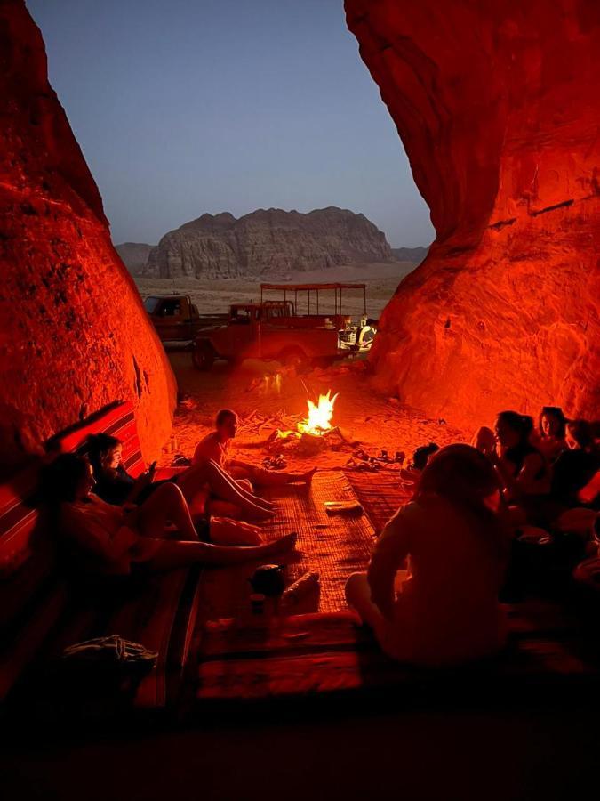 ホテル Wadi Rum Desert Heart Camp エクステリア 写真