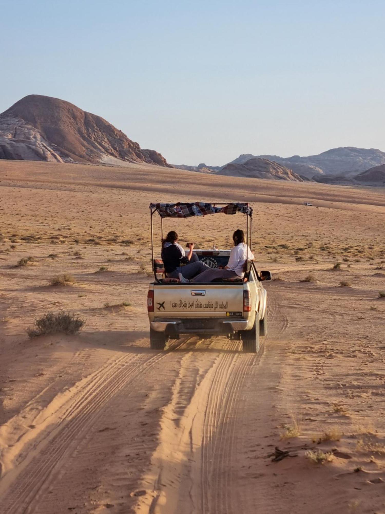 ホテル Wadi Rum Desert Heart Camp エクステリア 写真